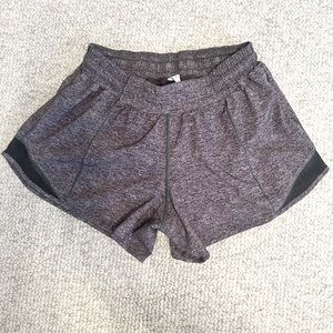 Lululemon hottie hots gray size 8 tall. 4” inseam.